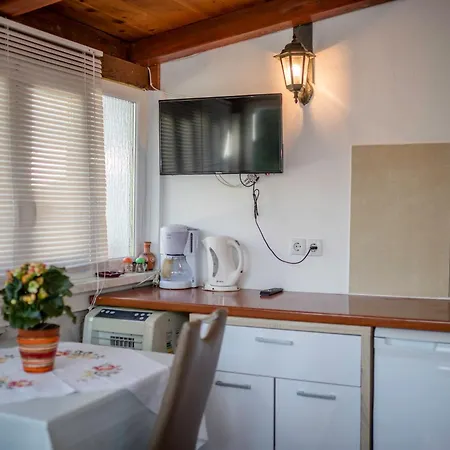 Kazo Apartman *
