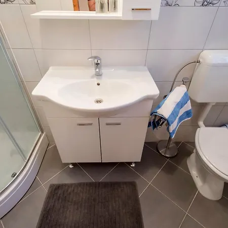 Kazo Apartman